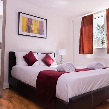Alexandra Contractor House - Free Parking For Large Vans, Free Wifi & Netflix By Firoz Property Management Aldershot Exterior foto